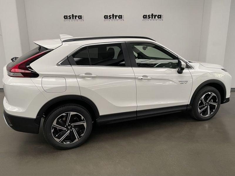 Mitsubishi Eclipse Cross 2.4 MIVEC 4WD PHEV Instyle SDA