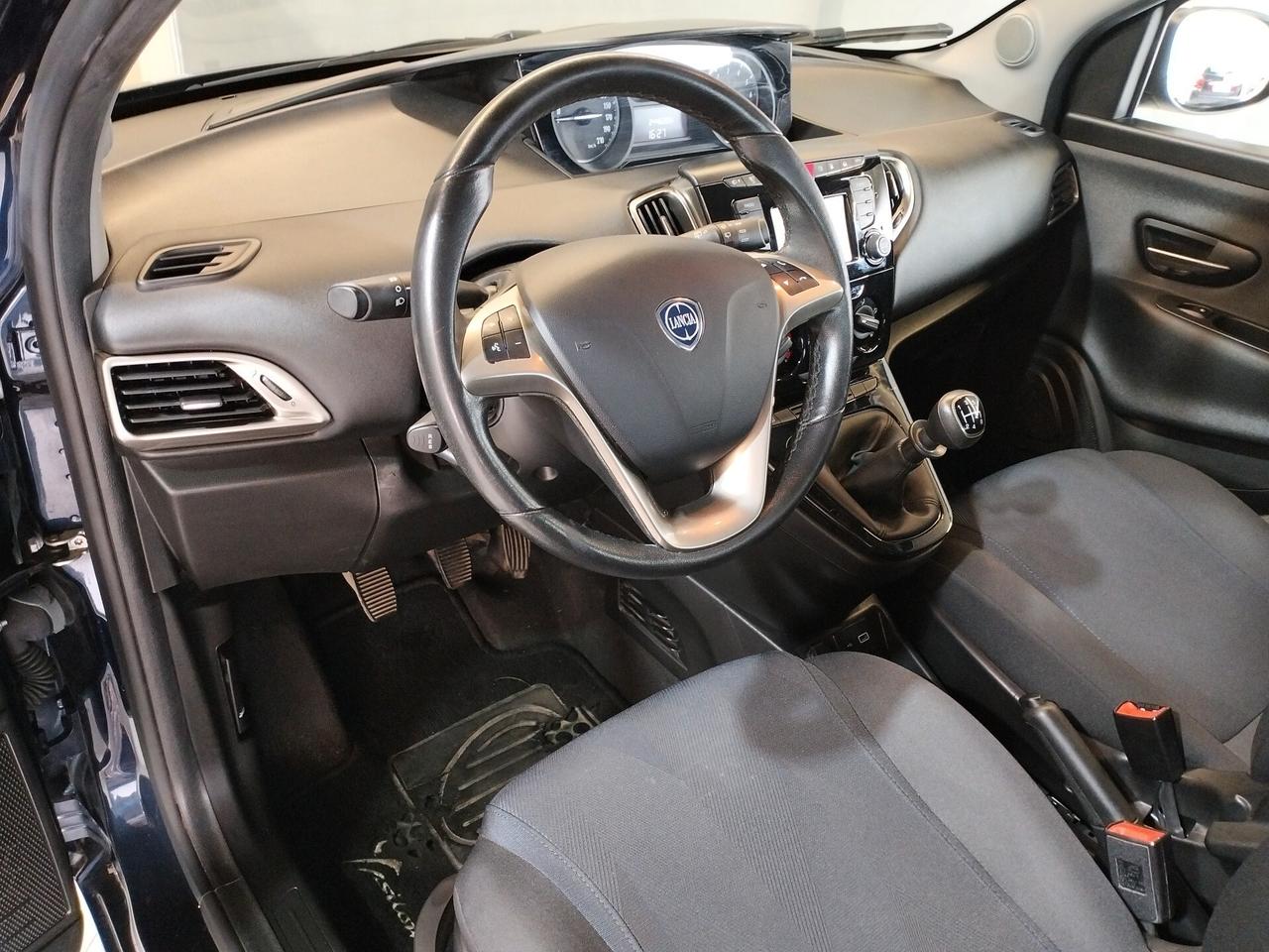 Lancia Ypsilon 0.9 TwinAir 5 porte Metano Ecochic Platinum