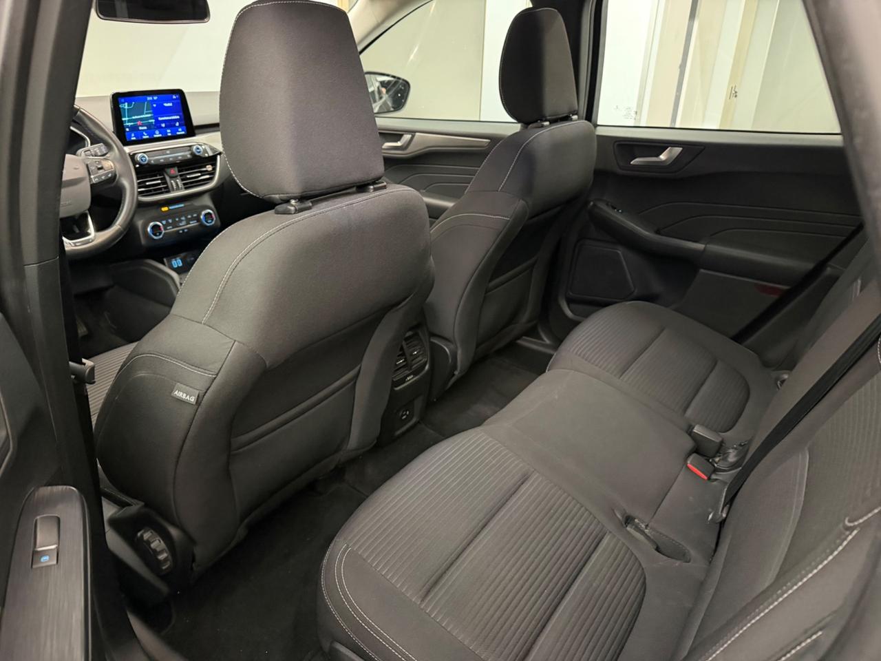 Kuga 2.5 Plug In Hybrid 225 CV CVT 2WD Titanium Business