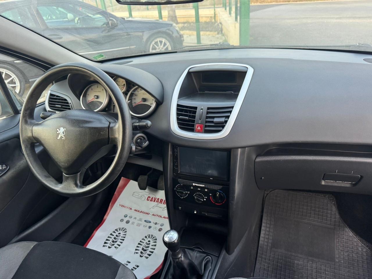 Peugeot 207 1.4 HDi 70CV 5p. ONE Line
