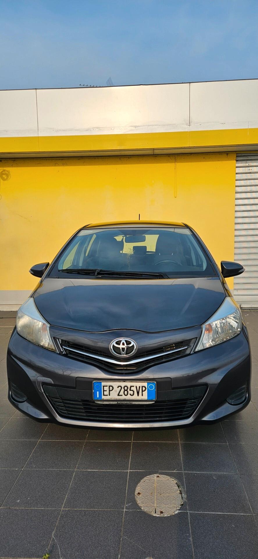 Toyota Yaris 1.0 5 porte GPL