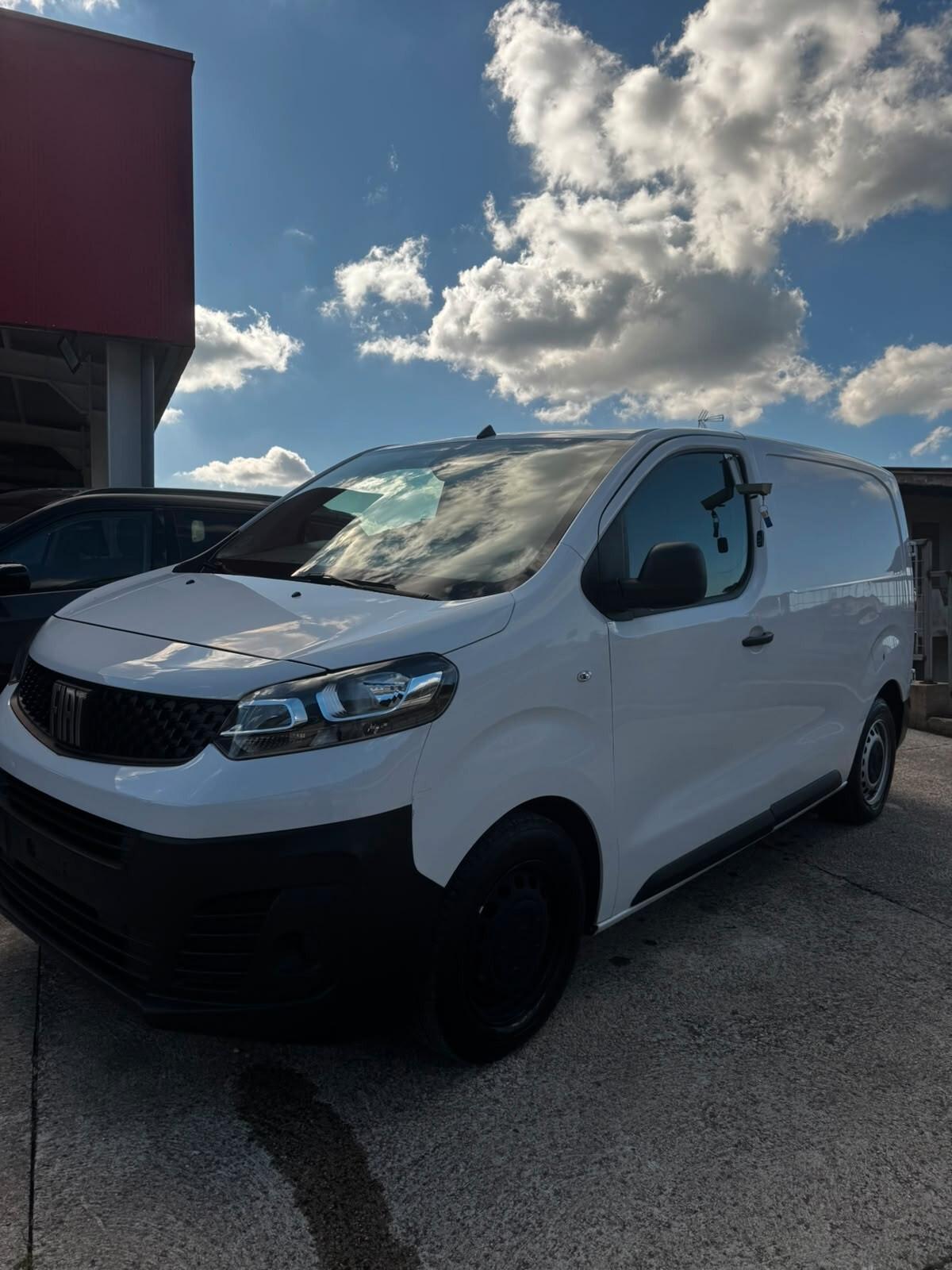 Fiat Scudo 1.5 BlueHDi 100 CV PC-TN Furgone Business .
