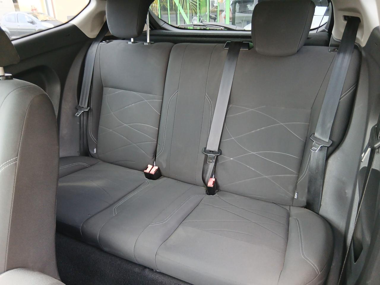 FORD FIESTA BICOLOR 1.4 GPL