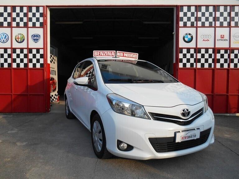 Toyota Yaris 1.0 5 porte X NEOPATENTATI