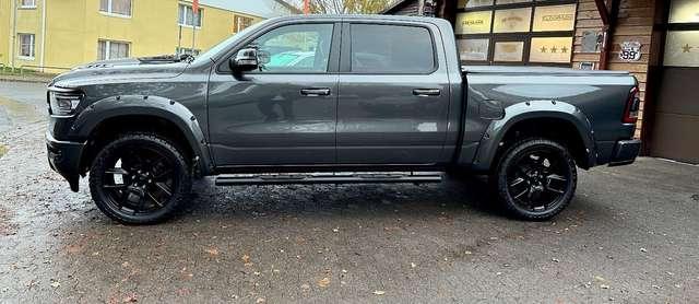 Dodge RAM 5.7 V8 HEAD UP 4X4 LIFT BLACK PACK N1 KAMERA ACC