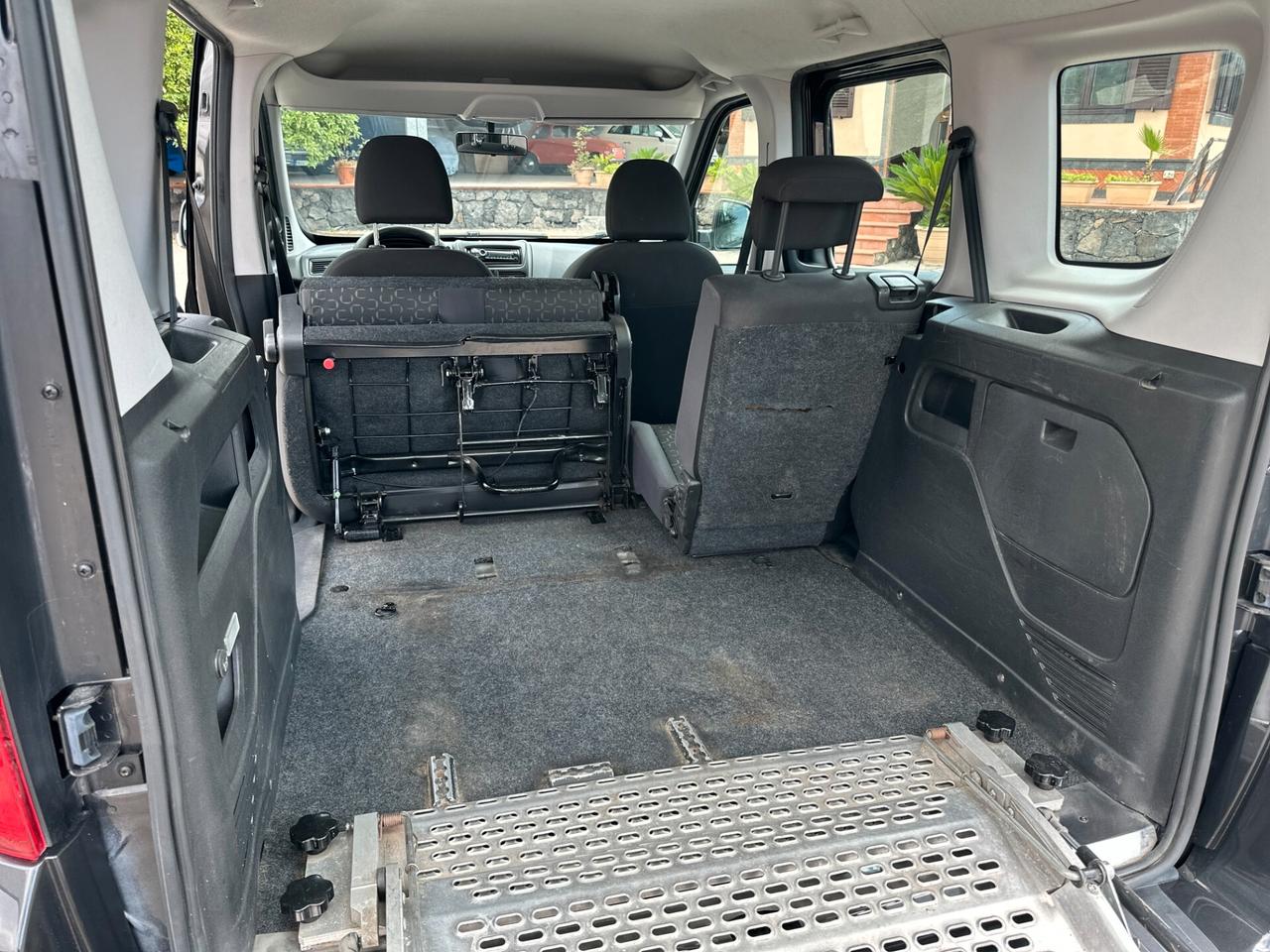 Fiat Doblò 1.6 MJT Emotion – Pedana Accessibile Disabili