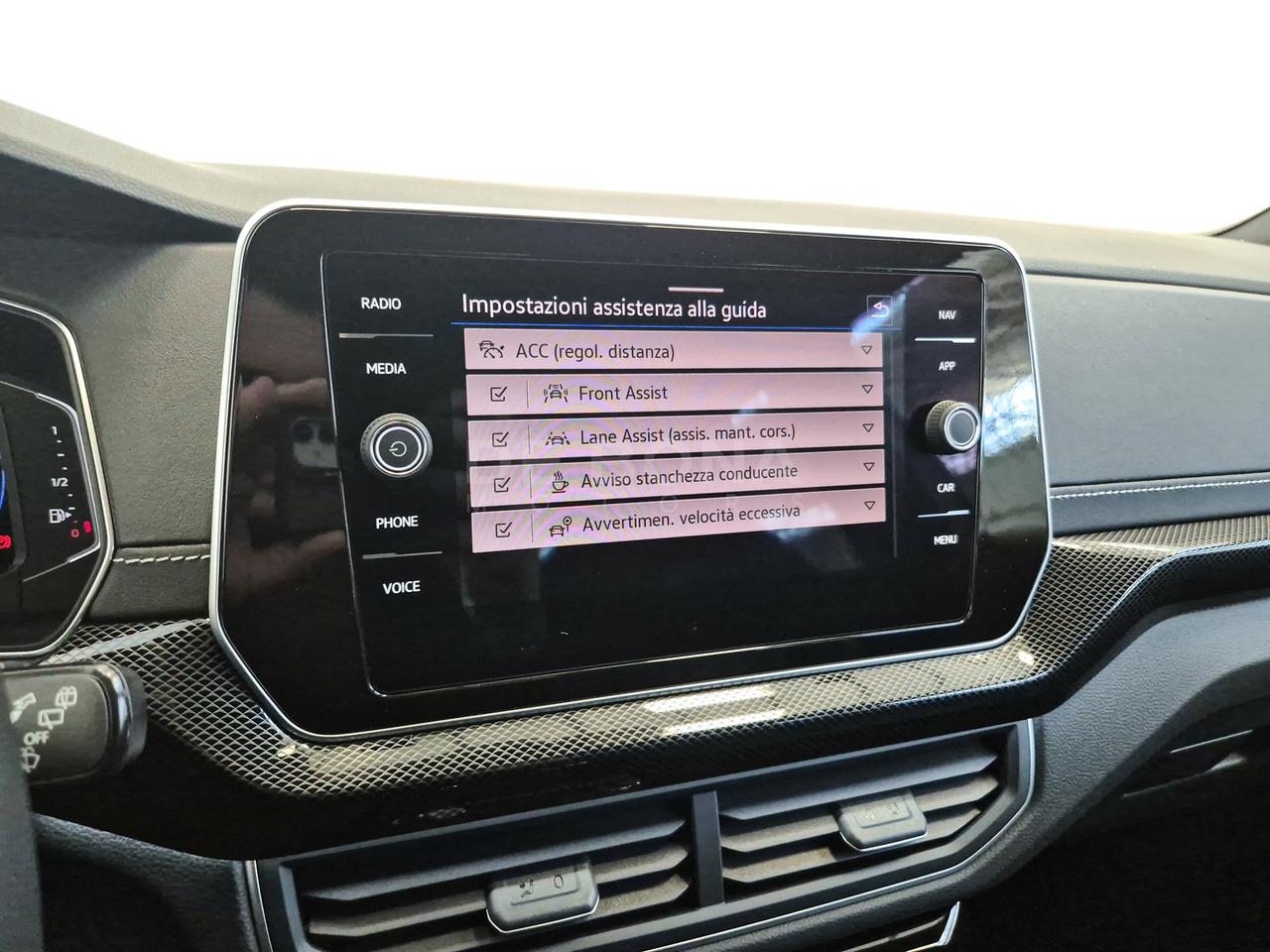 Volkswagen T-Cross 1.0 tsi r-line 115cv