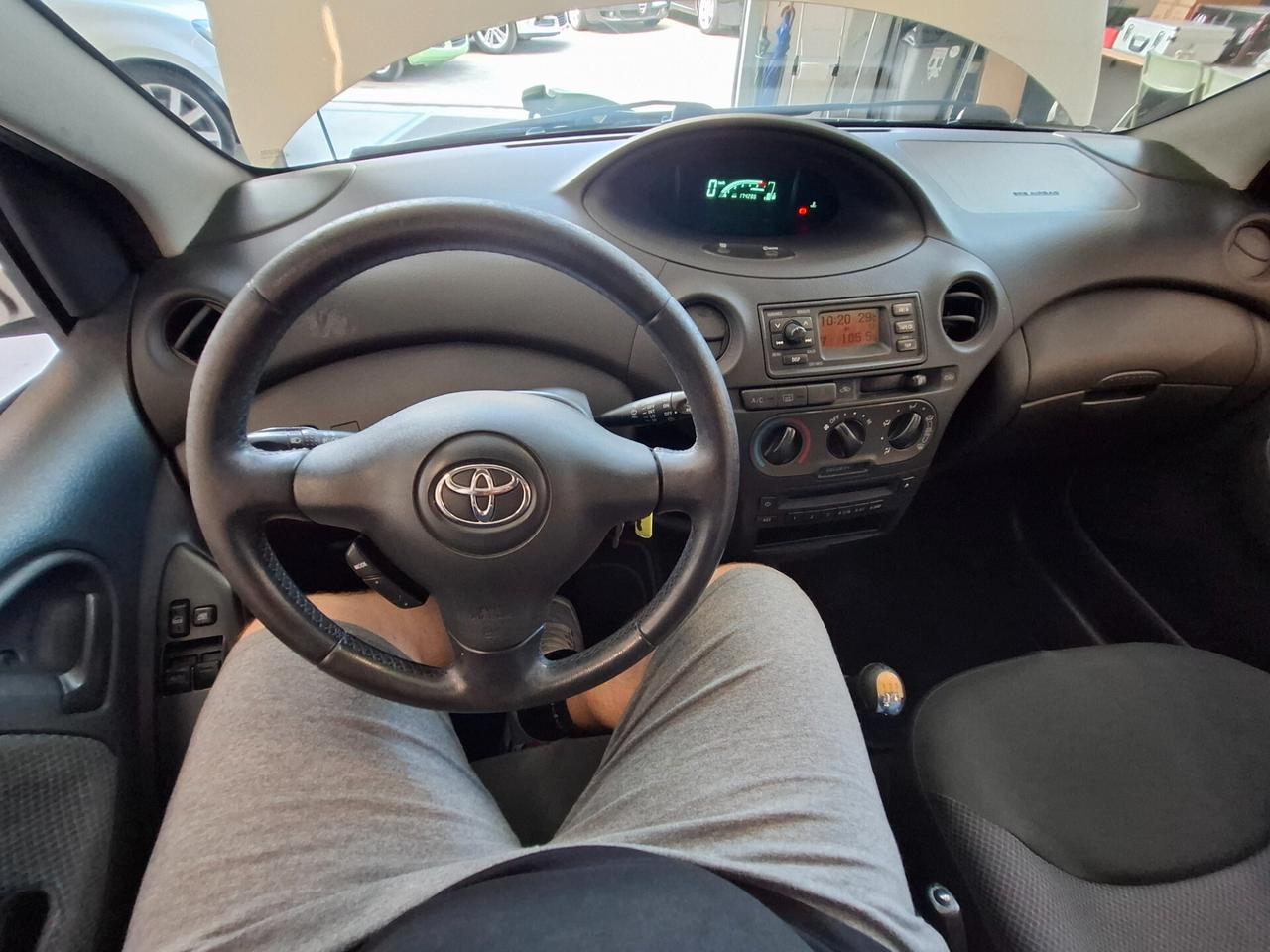 Toyota Yaris 1.4 tdi D-4D cat 5 porte Expo Clima