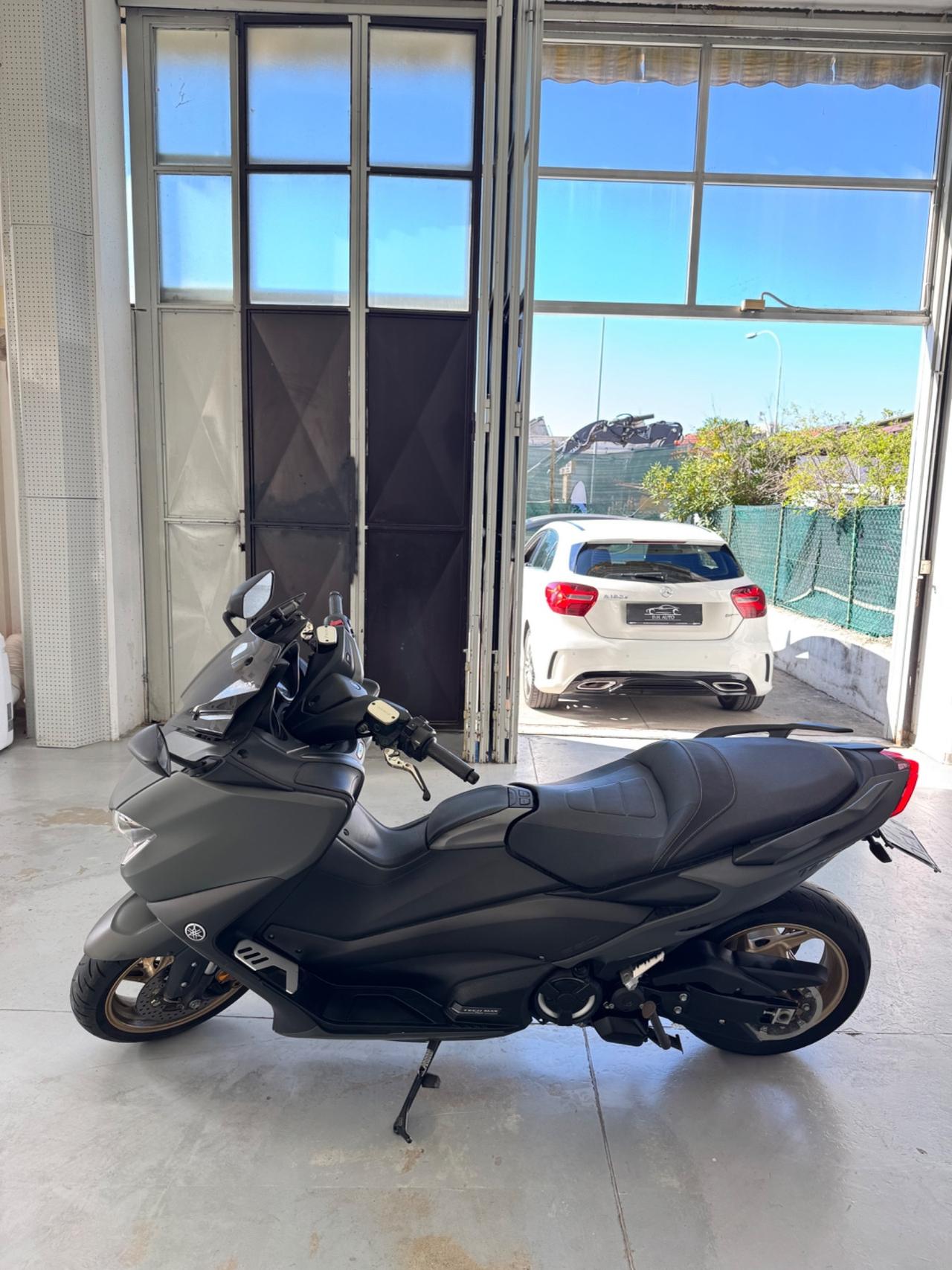 Yamaha TMAX 560 Tech Max