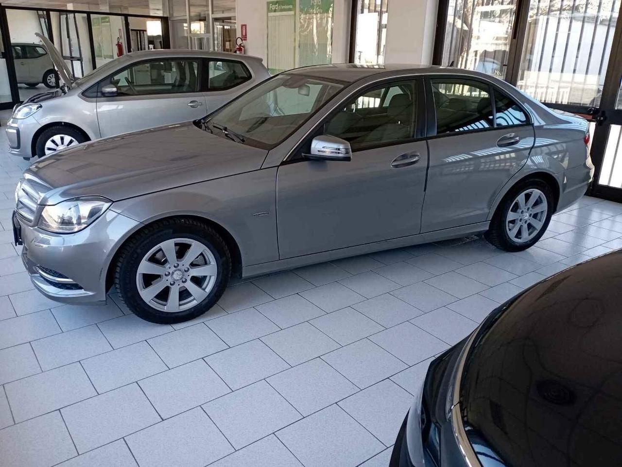 Mercedes-benz C 200 220 CDI BlueEFFICIENCY Elegance