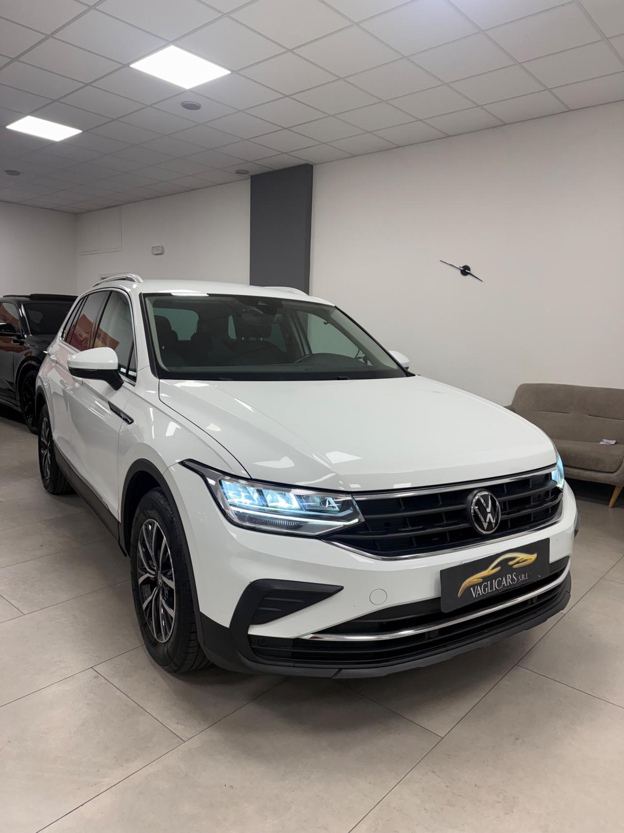 Volkswagen Tiguan 2.0 TDI 150 CV SCR DSG Elegance