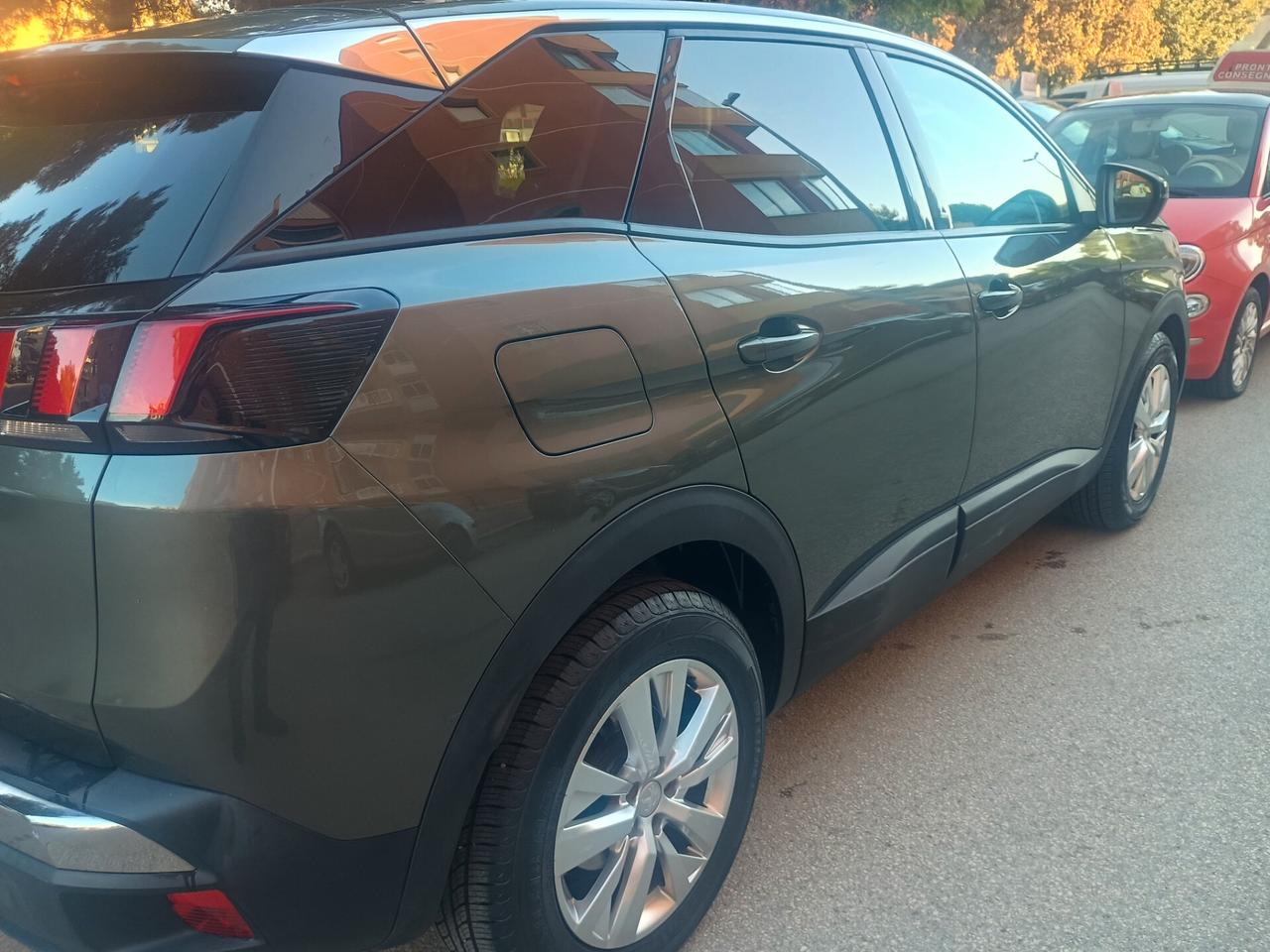 Peugeot 3008 BlueHDi 130 S&S Business N1