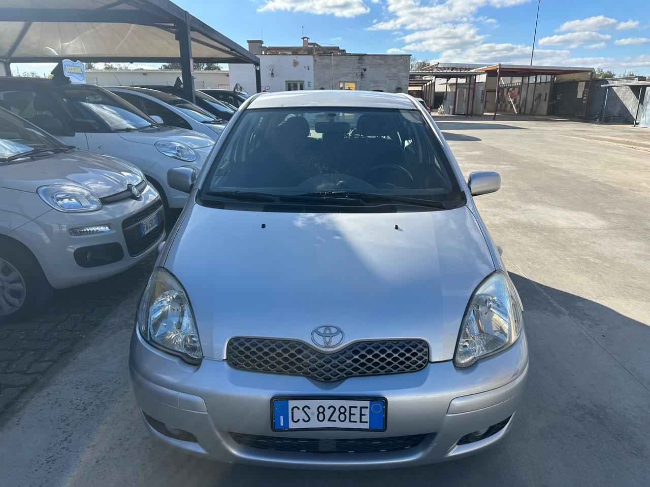 Toyota YARIS 1.0 BENZINA 2005 - SOLO 120 MILA KM