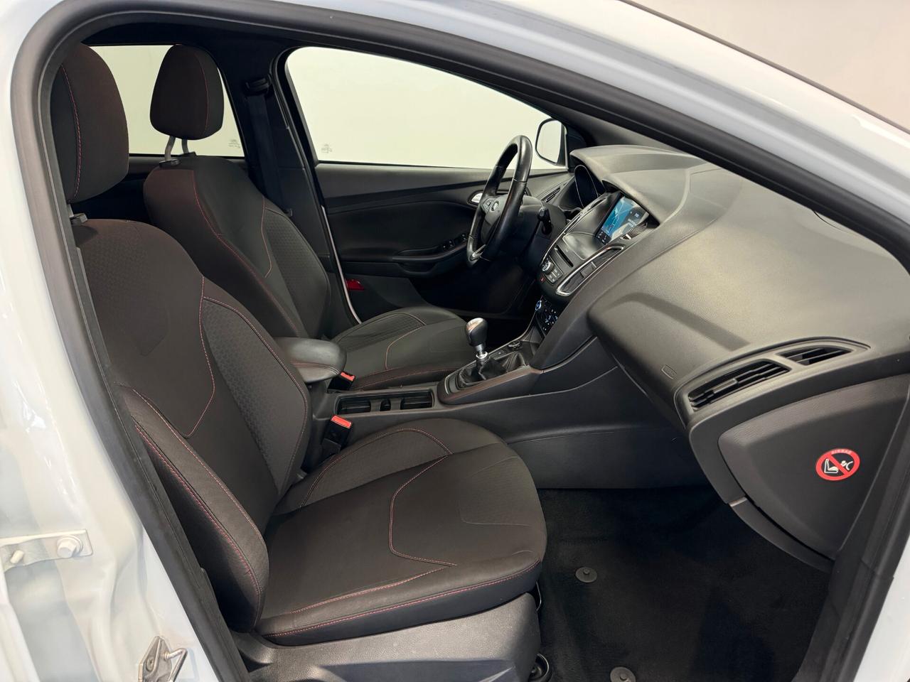 Ford Focus 1.5 TDCi 120 CV Start&Stop SW ST Line PACK SPORT