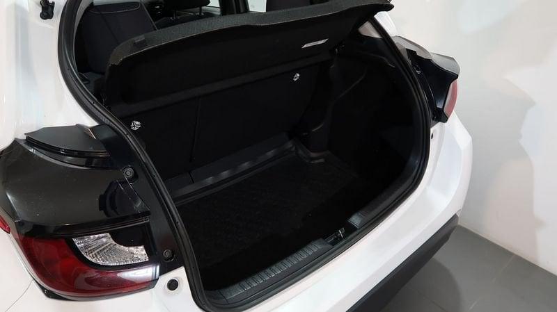 Toyota Yaris Yaris 1.5h Business # CLIMA AUTOMATICO-TELECAMERA#