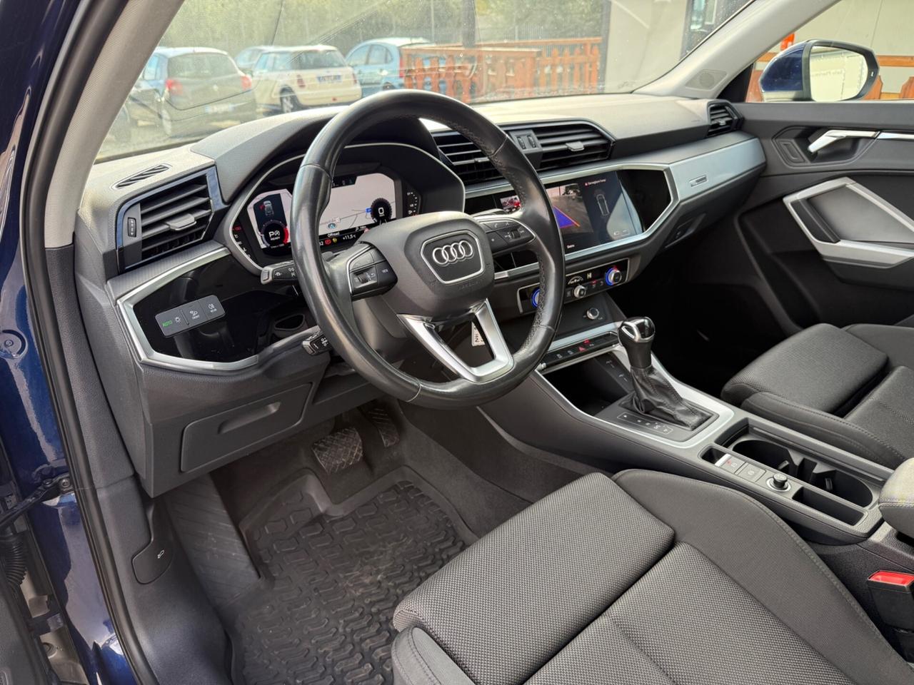 Audi Q3 35 TDI S tronic Business Advanced 12/2022