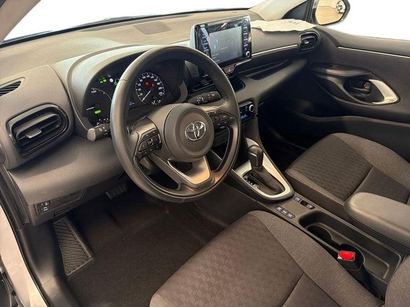 Toyota Yaris Hybrid Active MY22