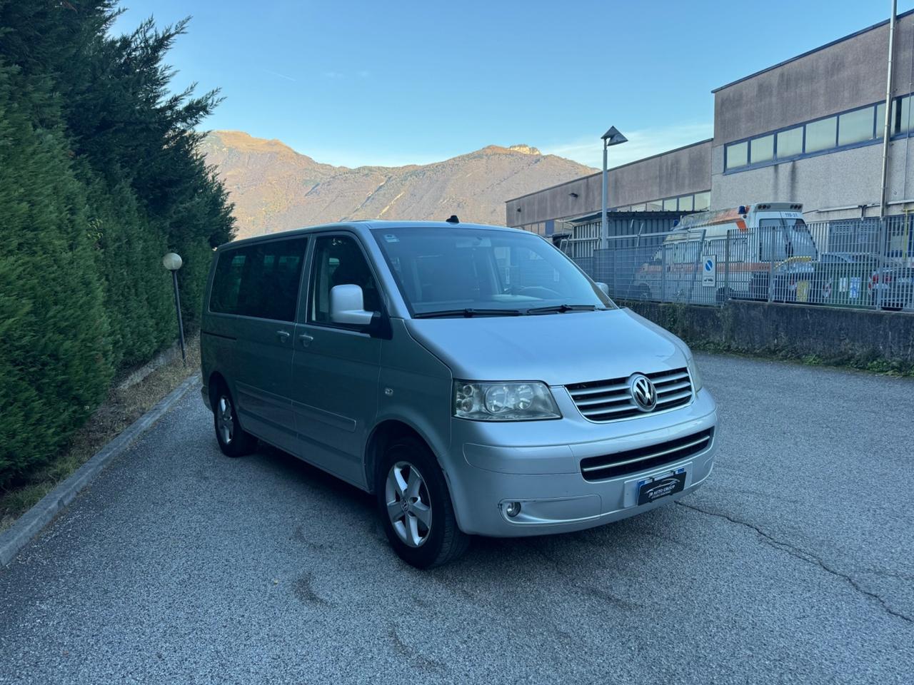 Volkswagen Multivan 2.5 TDI/130CV Trendline