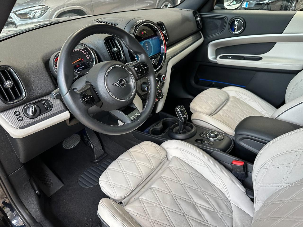 Mini Countryman Cooper D Yours 2.0 Auto - LED - 18" - Tetto - Carplay - Pelle - IVA