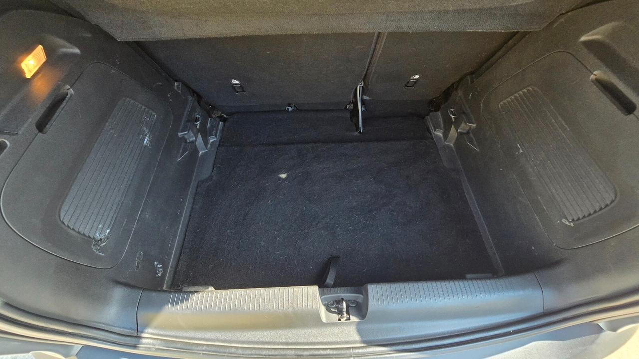 OPEL CROSSLAND TENUTA MOLTO BENE