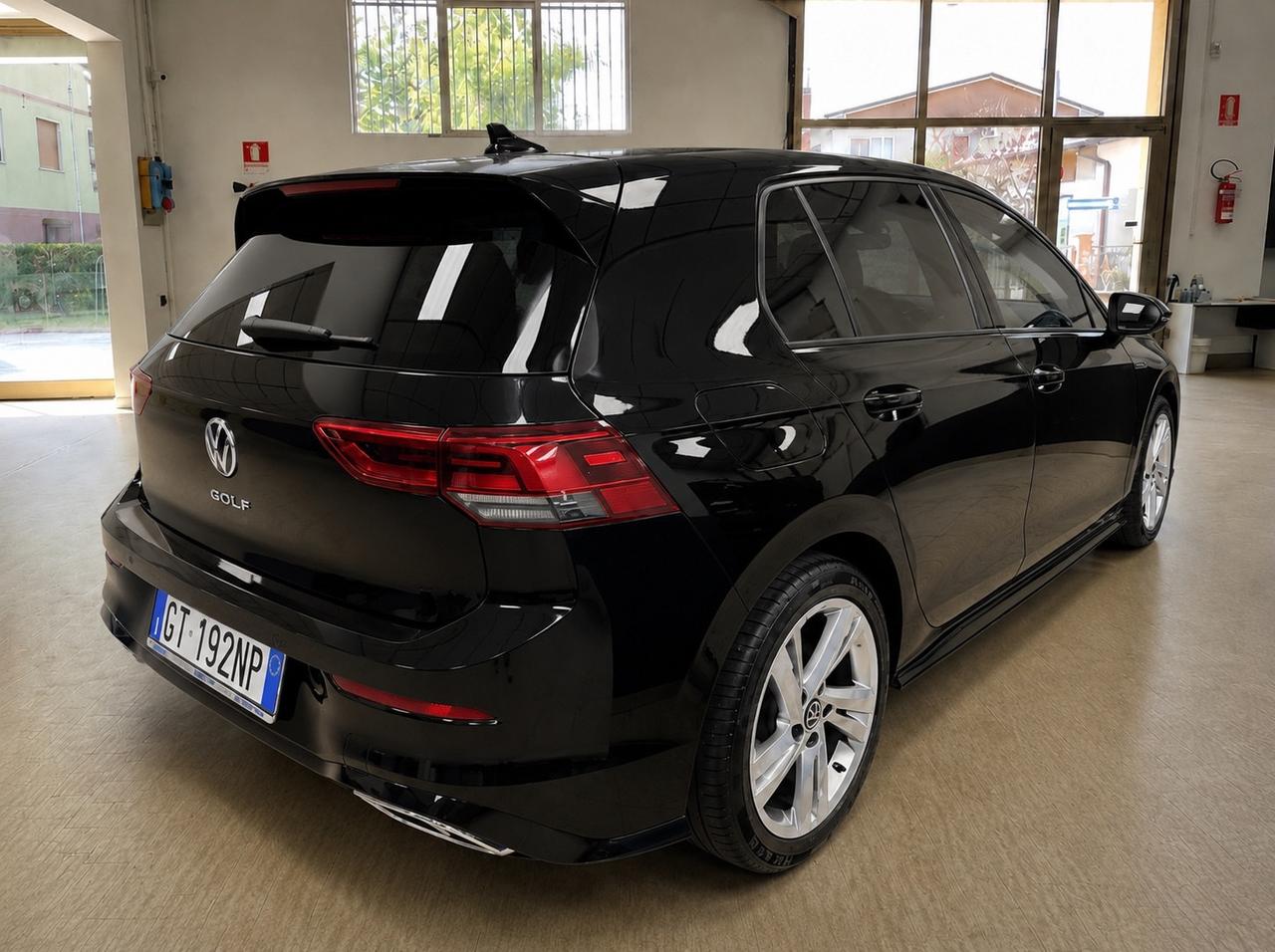Volkswagen Golf 2.0 TDI 150 CV DSG SCR R-Line