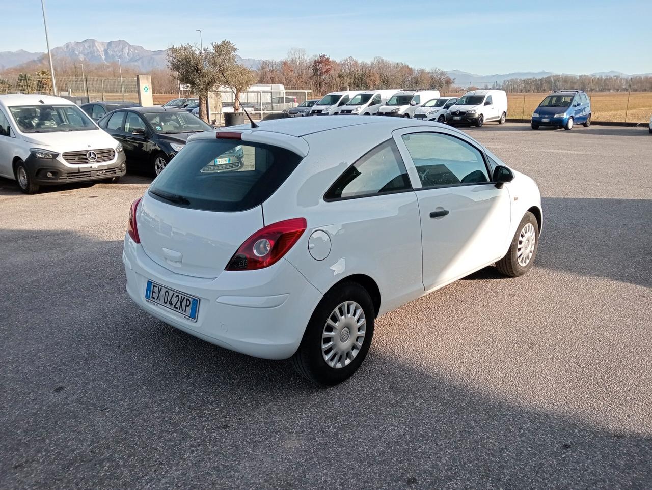 Opel Corsa 1.3cdti 75cv VAN 2POSTI