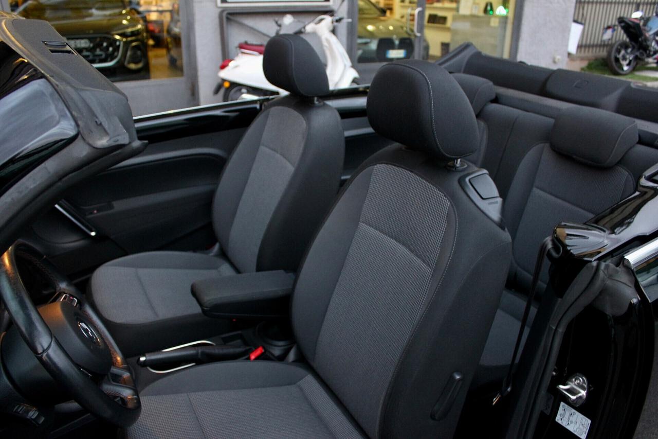 Volkswagen Maggiolino Cabrio 2.0 TDI DSG SENSORI SEDILI RISCALDATI