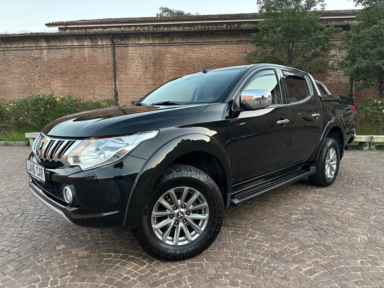 Mitsubishi L200 2.4 DI-D/181CV Double Cab Intense 4WD Auto 2 ANNI GARANZIA