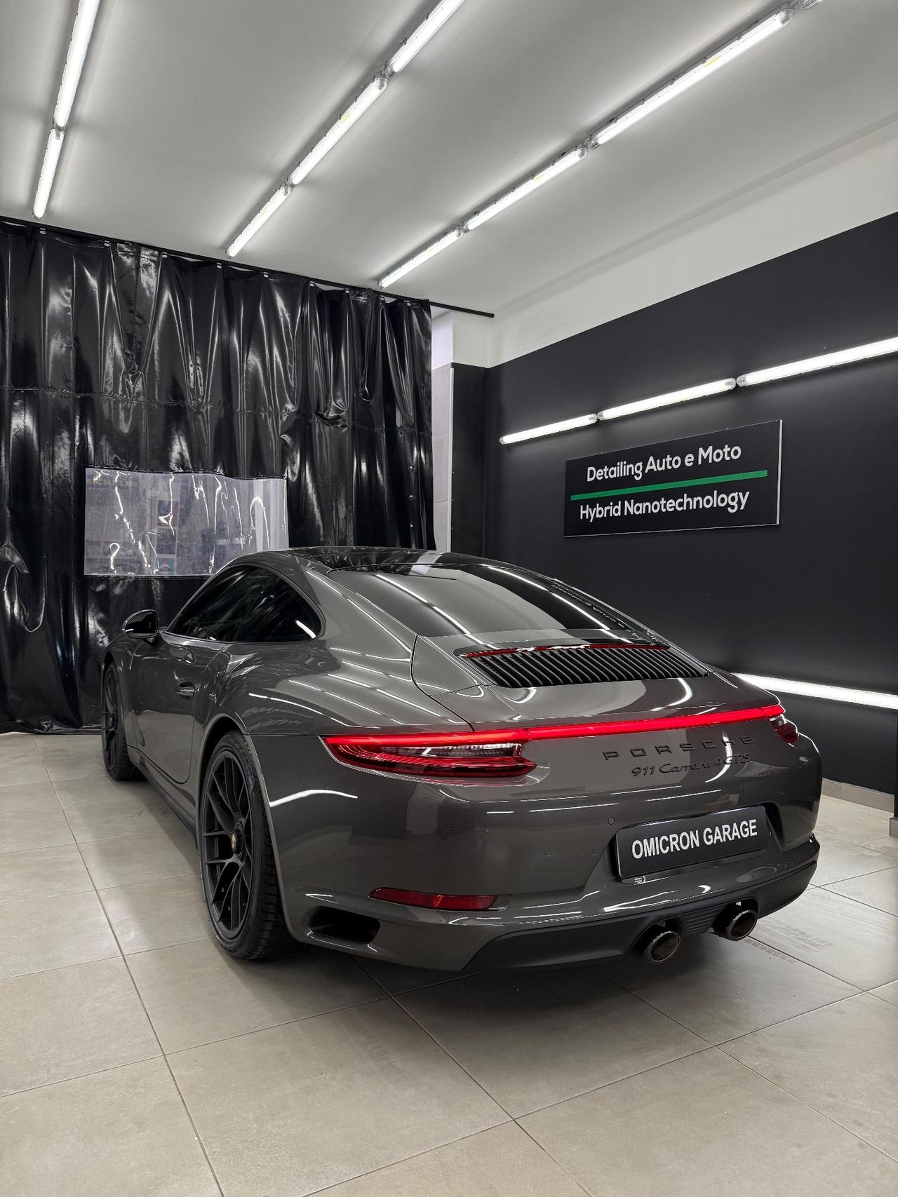 Porsche 991 911 Carrera 4 GTS