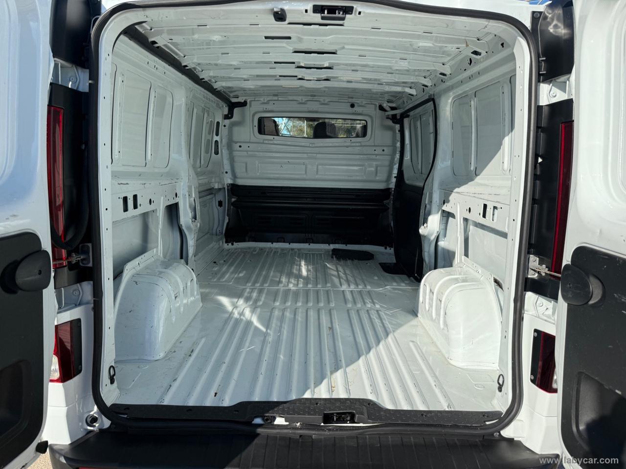 Vivaro 29 1.6CDTI 120 PL-TN Furg.Essent.