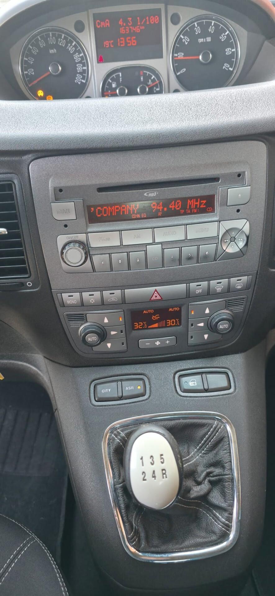 Lancia MUSA 1.4 8V Ecochic (GPL) 5th Avenue neop