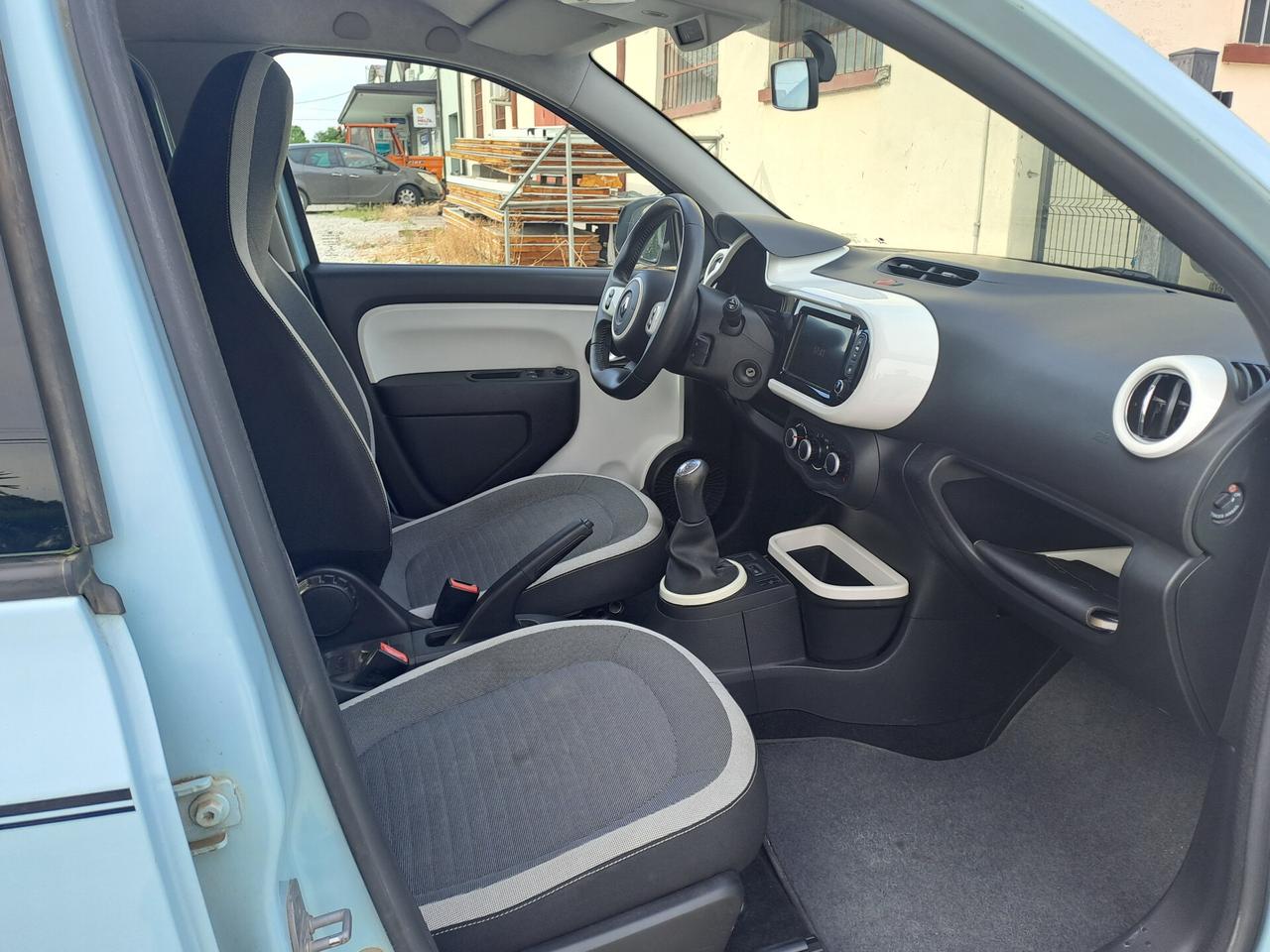 Renault Twingo SCe Stop&Start la parisienne