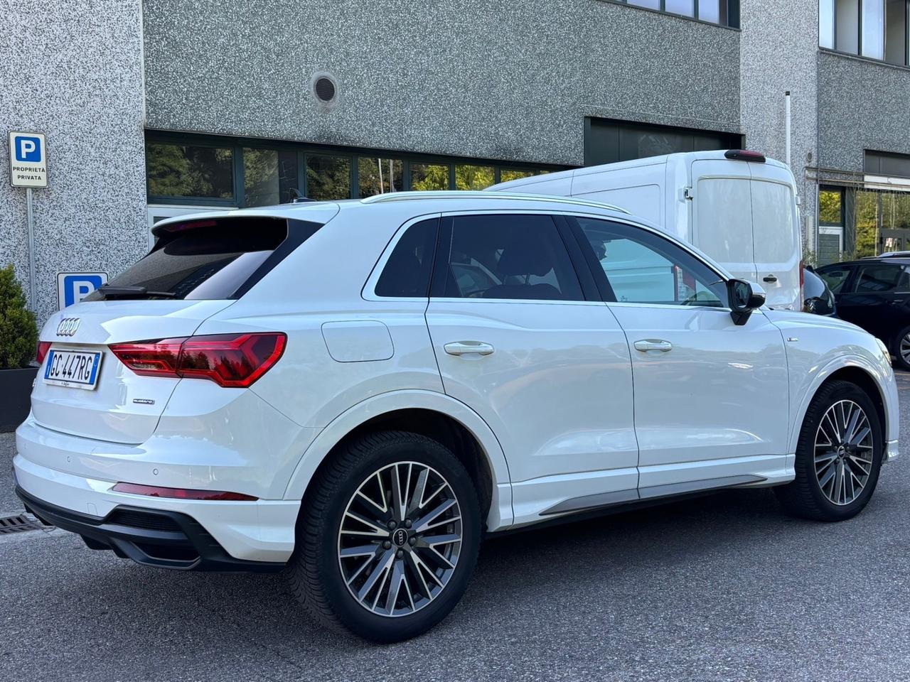 Audi Q3 40 TDI quattro S tronic line edition