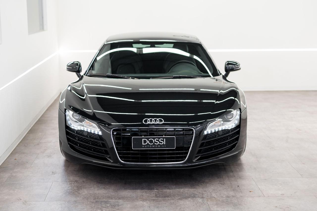 Audi R8 4.2 V8 FSI quattro R tronic IVA ESPOSTA