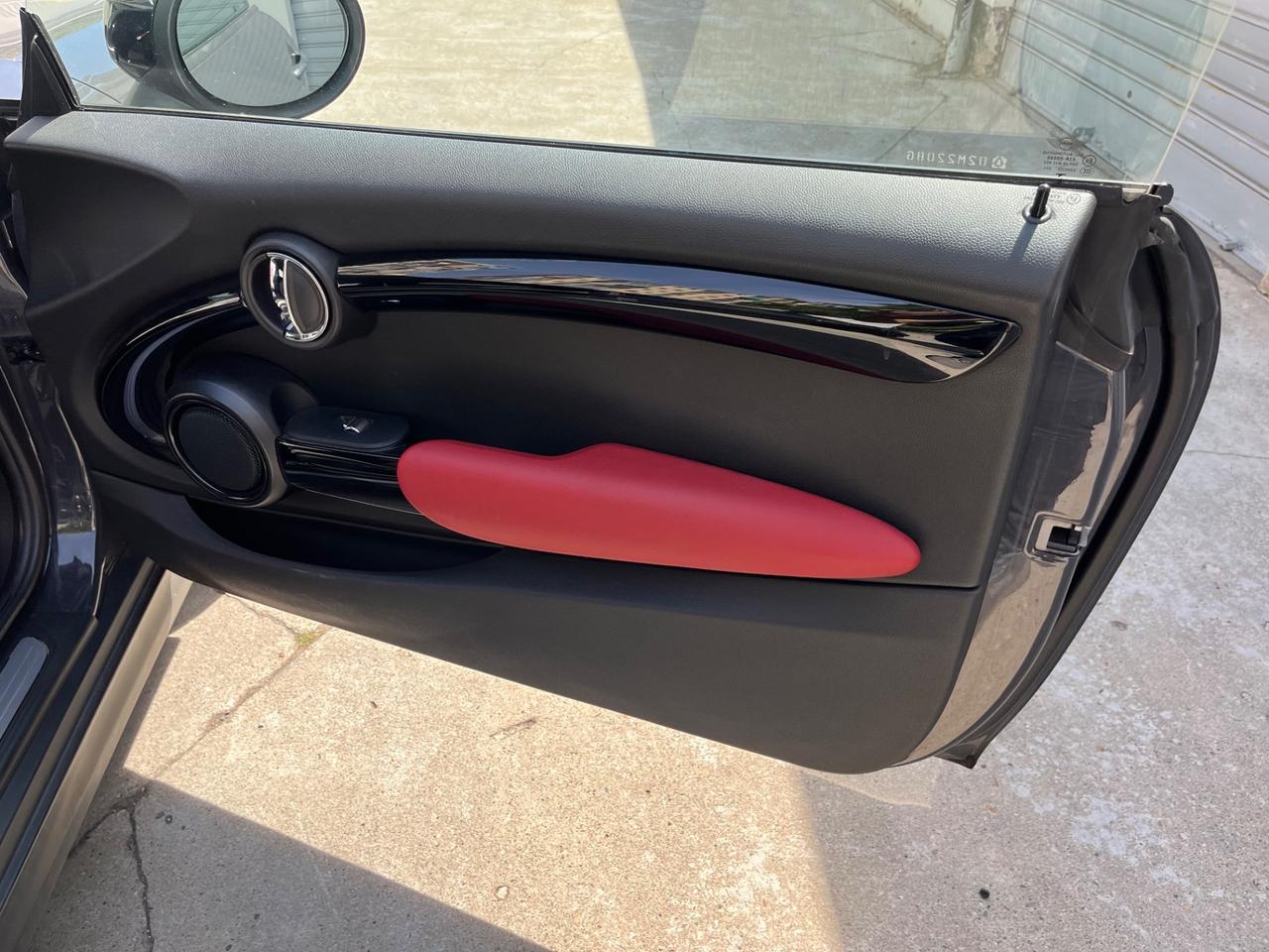 Mini 2.0 Cooper S 192CV Da VETRINA