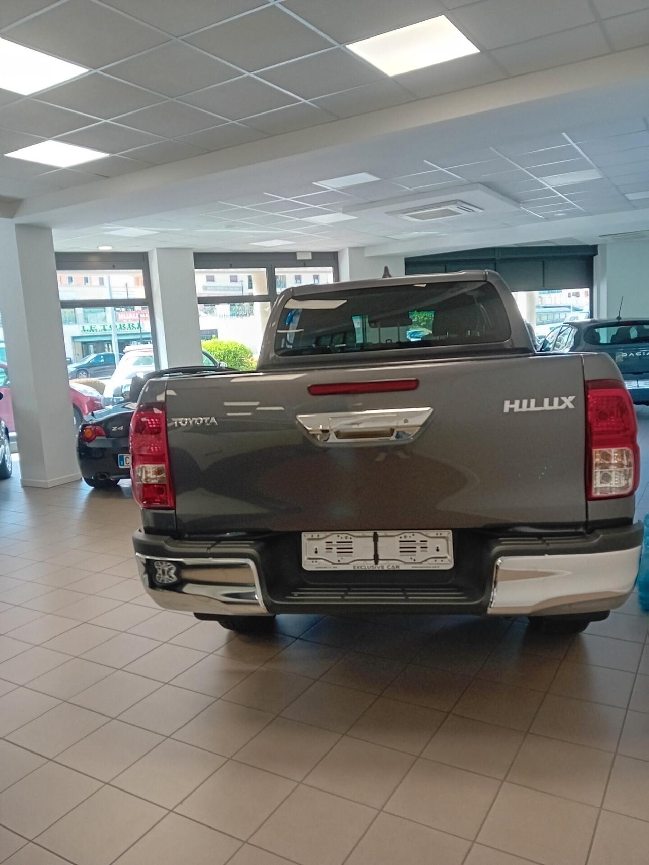 Toyota Hilux TOYOTA HLUX 2.4 A\T DC 4WD LONGE MY 24