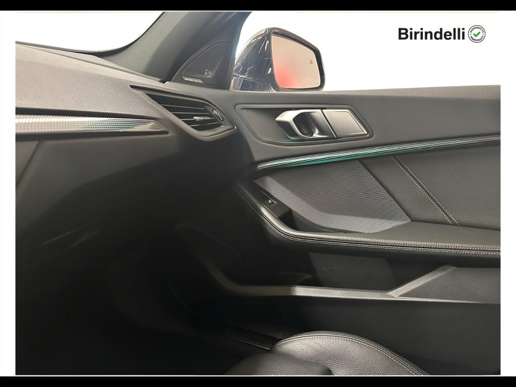 BMW Serie 1 (F40) - M 135i xDrive