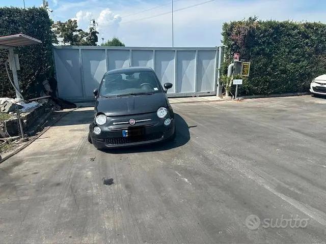 AUTO SINISTRATA