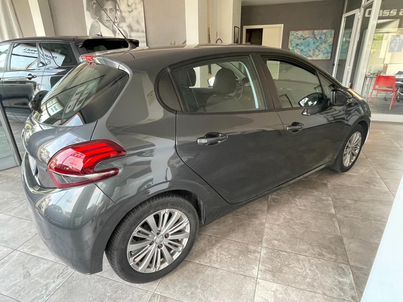 Peugeot 208 BlueHDi 75 5 porte Active