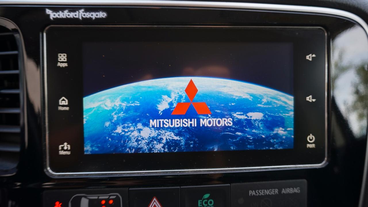 Mitsubishi Outlander 2.2 DI-D 4WD Intense