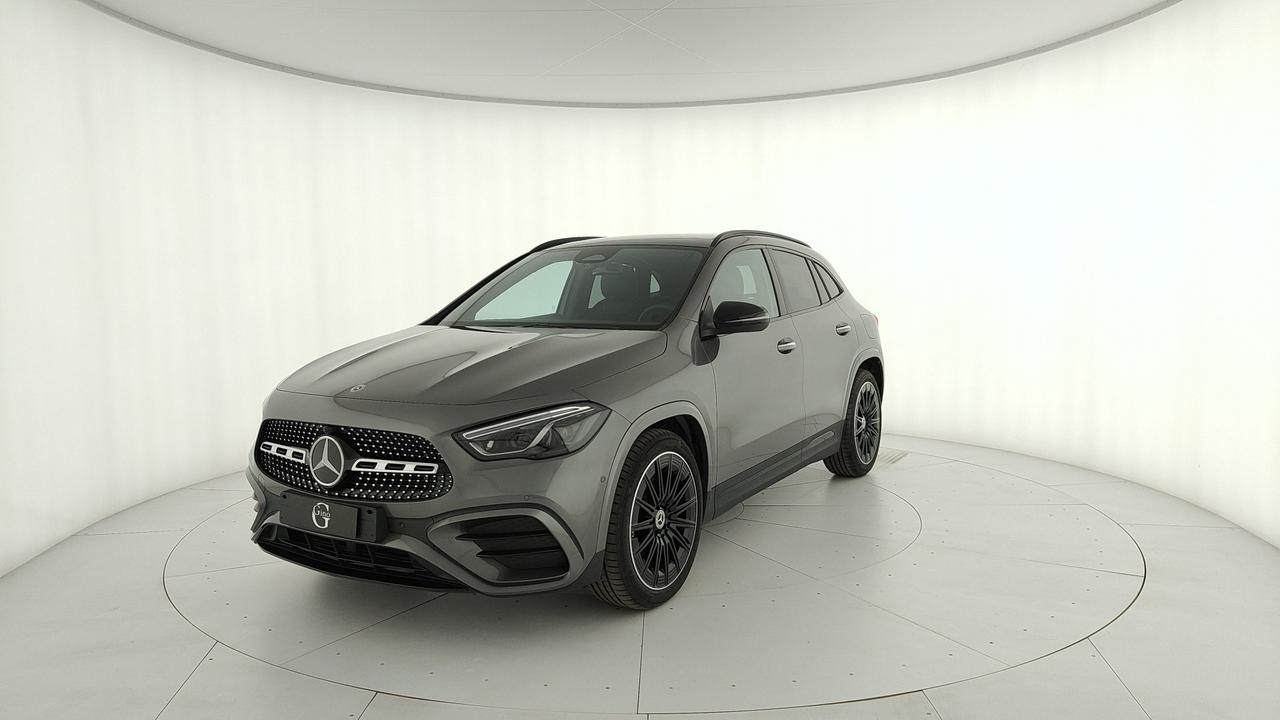 Mercedes-Benz GLA 200 d automatic