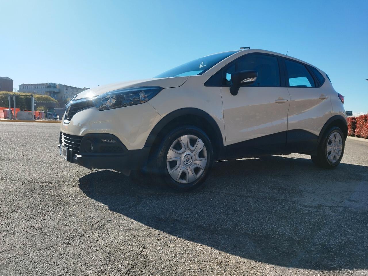 Renault Captur TCe 12V 90 CV - km 66900