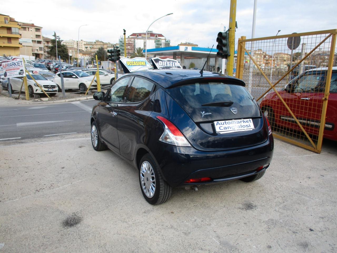 Lancia Ypsilon 1.3 MJT 95 CV PARI AL NUOVO