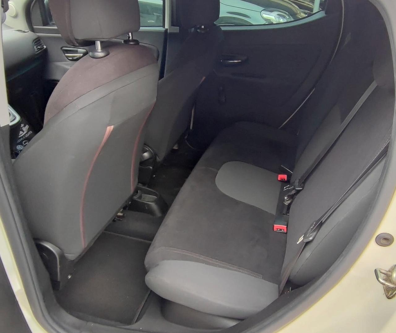 Lancia Ypsilon 1.2 GPL CON ANTIFURTO