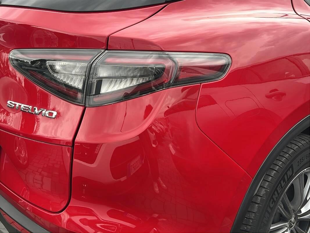 Alfa Romeo Stelvio 2.2 t Super rwd 160cv auto