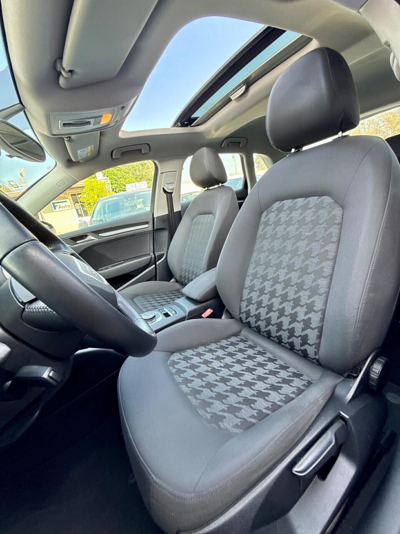 Audi A3 1.6 TDI,TETTO APRIBILE ,Climatronic bizona,Navi,ecc.