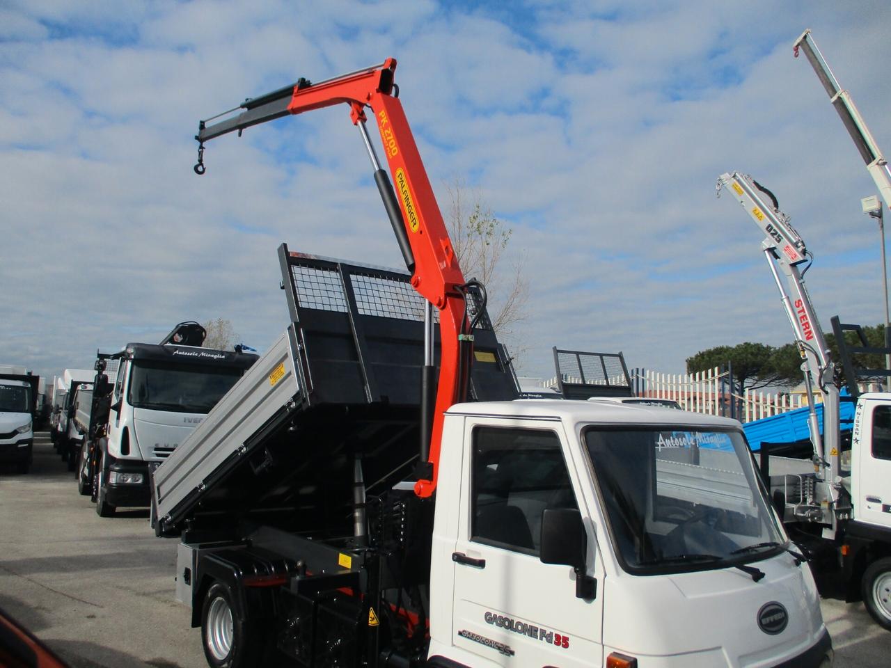 GASOLONE 35 GRU PK 2700 RIBALTABILE TRILATERALE