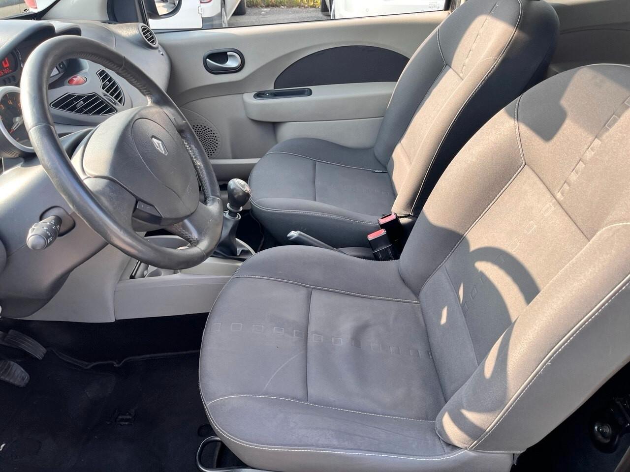 Renault Twingo 1.2 8V