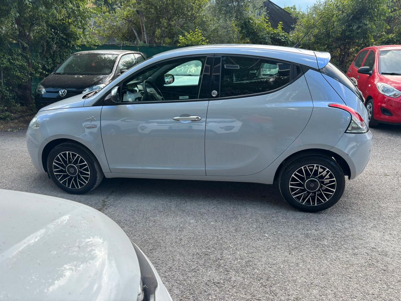 Lancia Ypsilon 1.2 69 CV 5 porte GPL Ecochic Mya OK Neopatentati