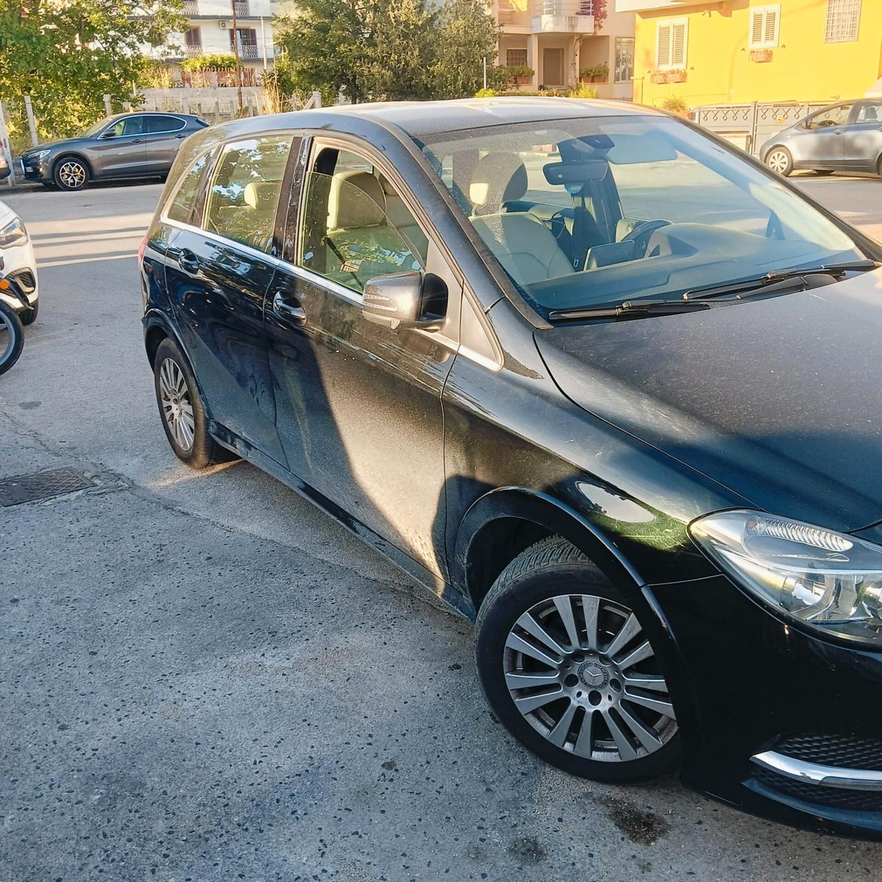 Mercedes-benz B 200 NGD Sport